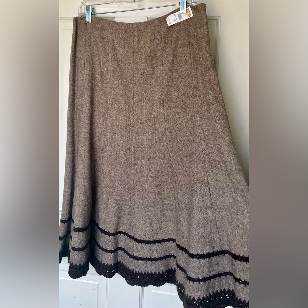 NWT Talbots Brown Tweed Midi Flared Skirt Crocheted Trim Wool Blend Size 12 - Picture 6 of 7